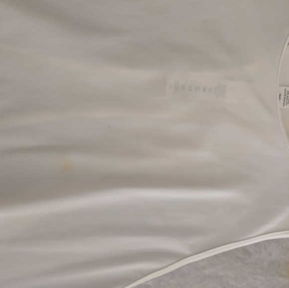 Lululemon Athletica white tank w mesh T back panel - Picture 2 of 7